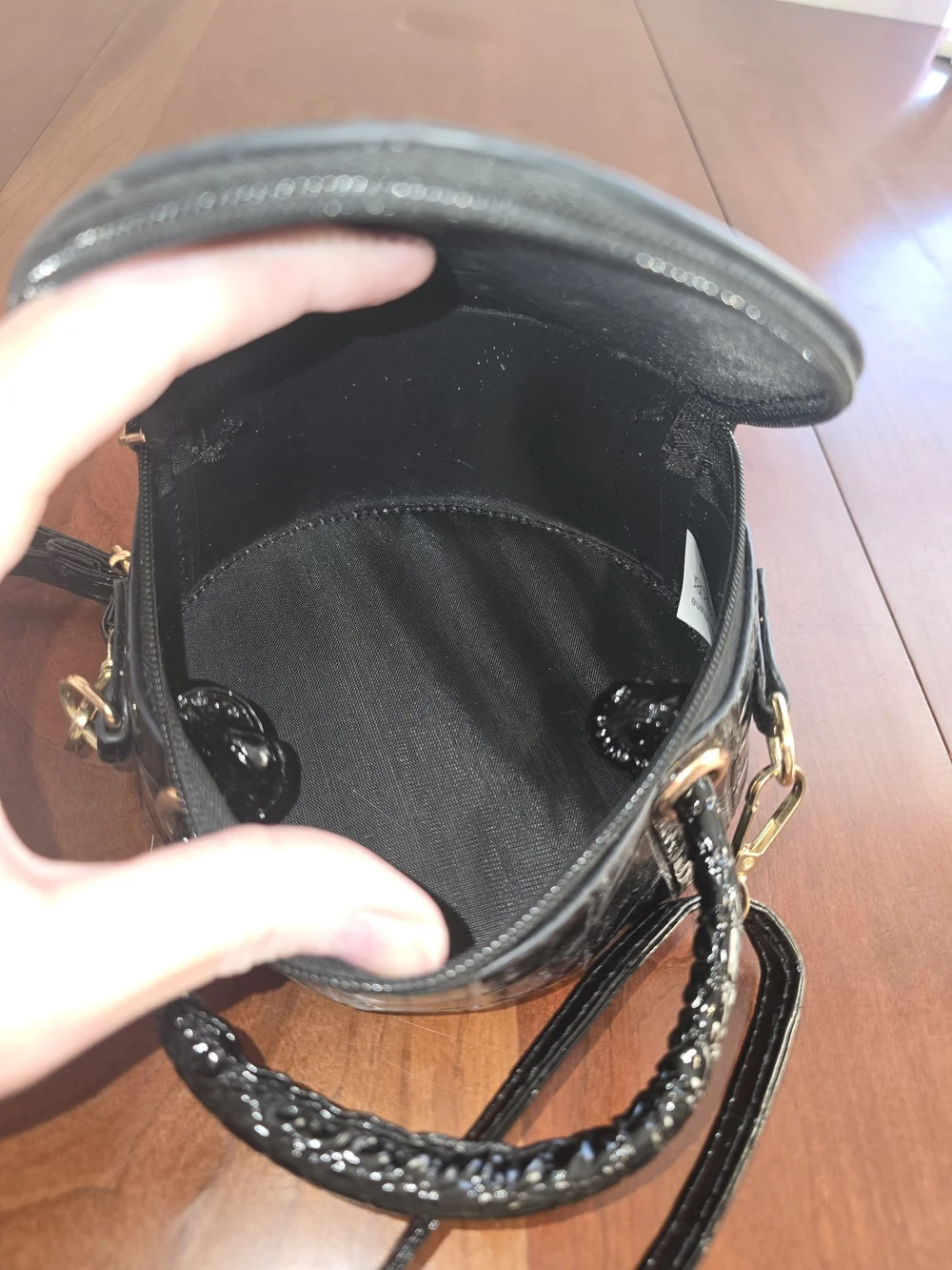 Black Croc-Texture Round Crossbody Bag with Detachable Strap